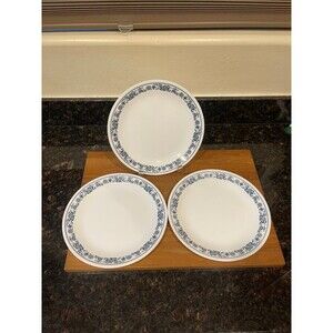 3 Corelle Old Town blue onion dinner plates